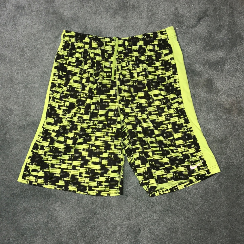 NIKE Men’s Dri-Fit Athletic Training Shorts